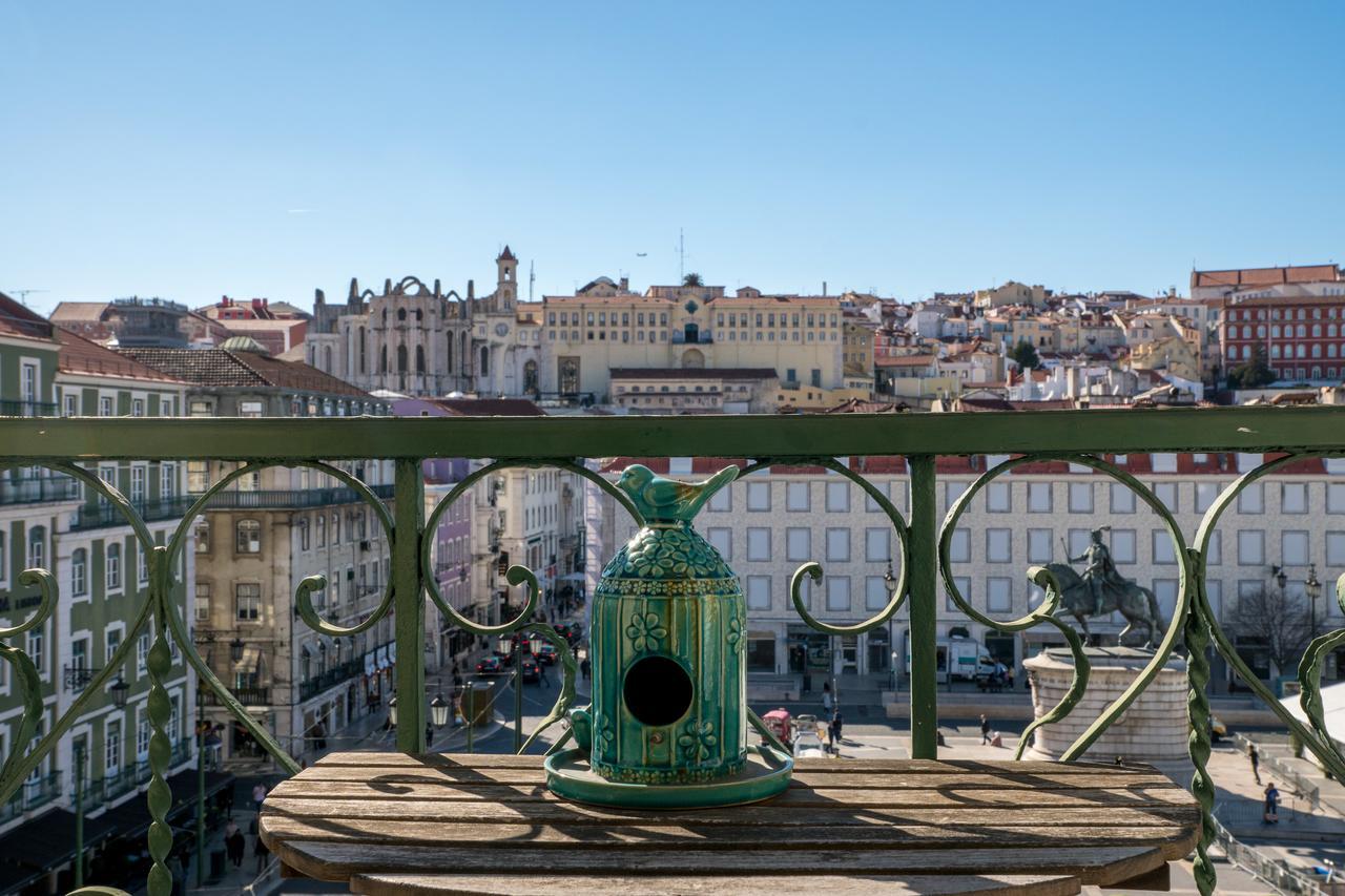 Charming In The Heart Of *